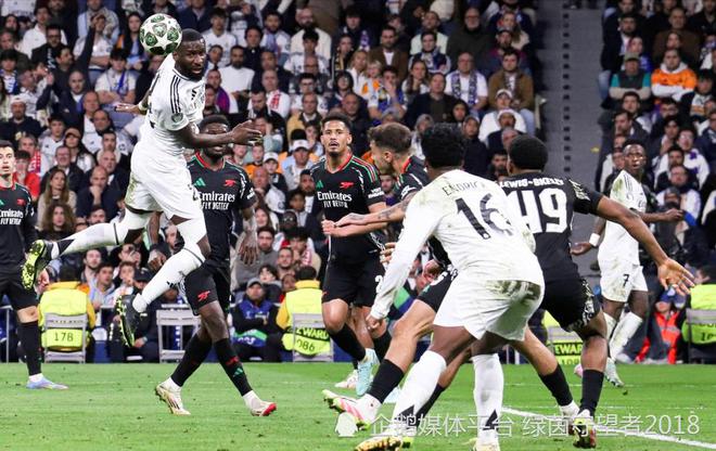 关于皇家马德里客场告负，卫冕冠军陷入低谷的信息