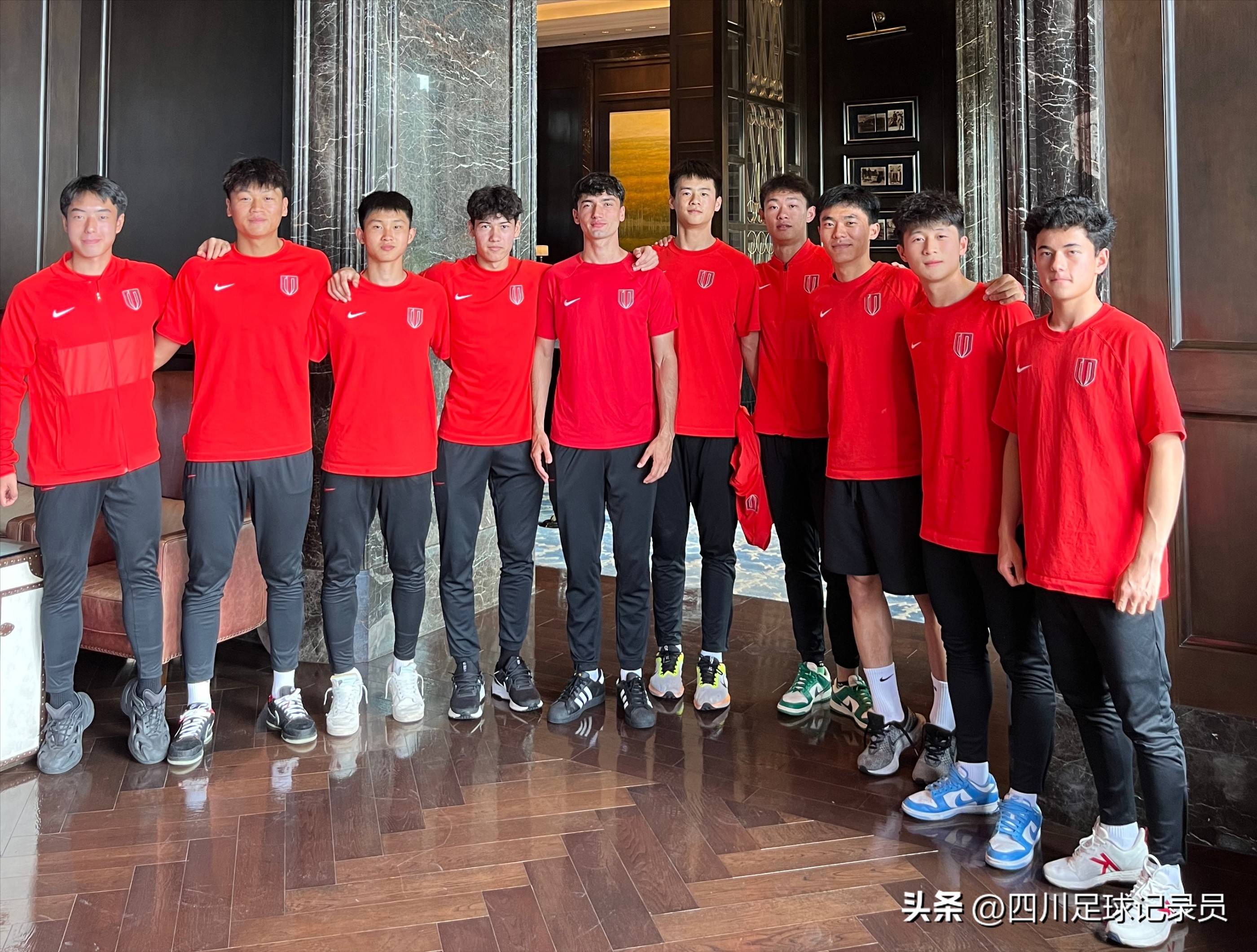 俱乐部青训球员斩获最有潜力奖项