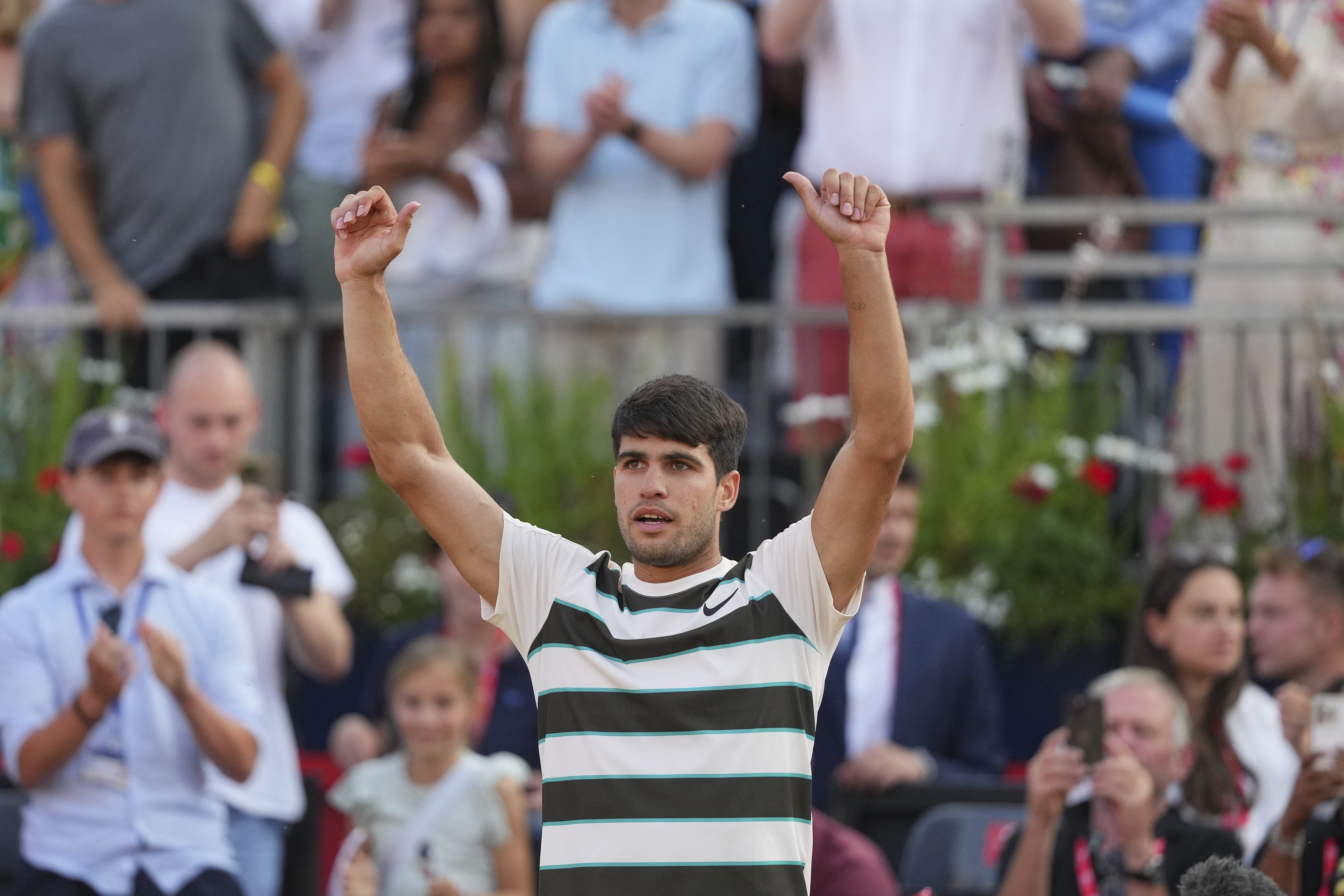 关于日本网球队力克意大利网球队，阿尔卡拉斯绝境逆转的信息