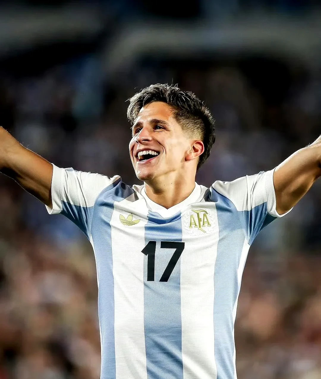 巴西男篮逆转西班牙男篮，西蒙斯打破历史纪录