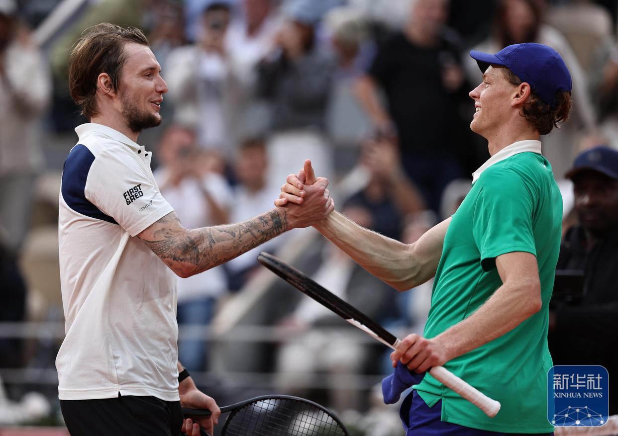 拉沃尔杯碾压法网，辛纳状态火热