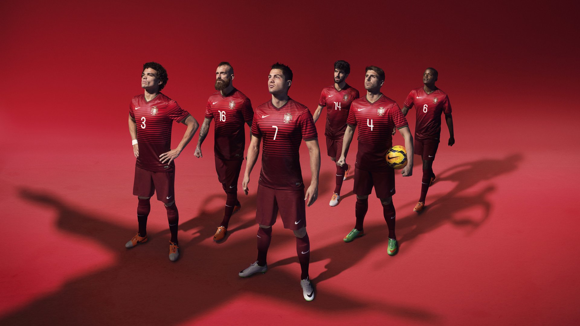 绝境狂澜!伊布战神附体,巴黎生死战力克利物浦