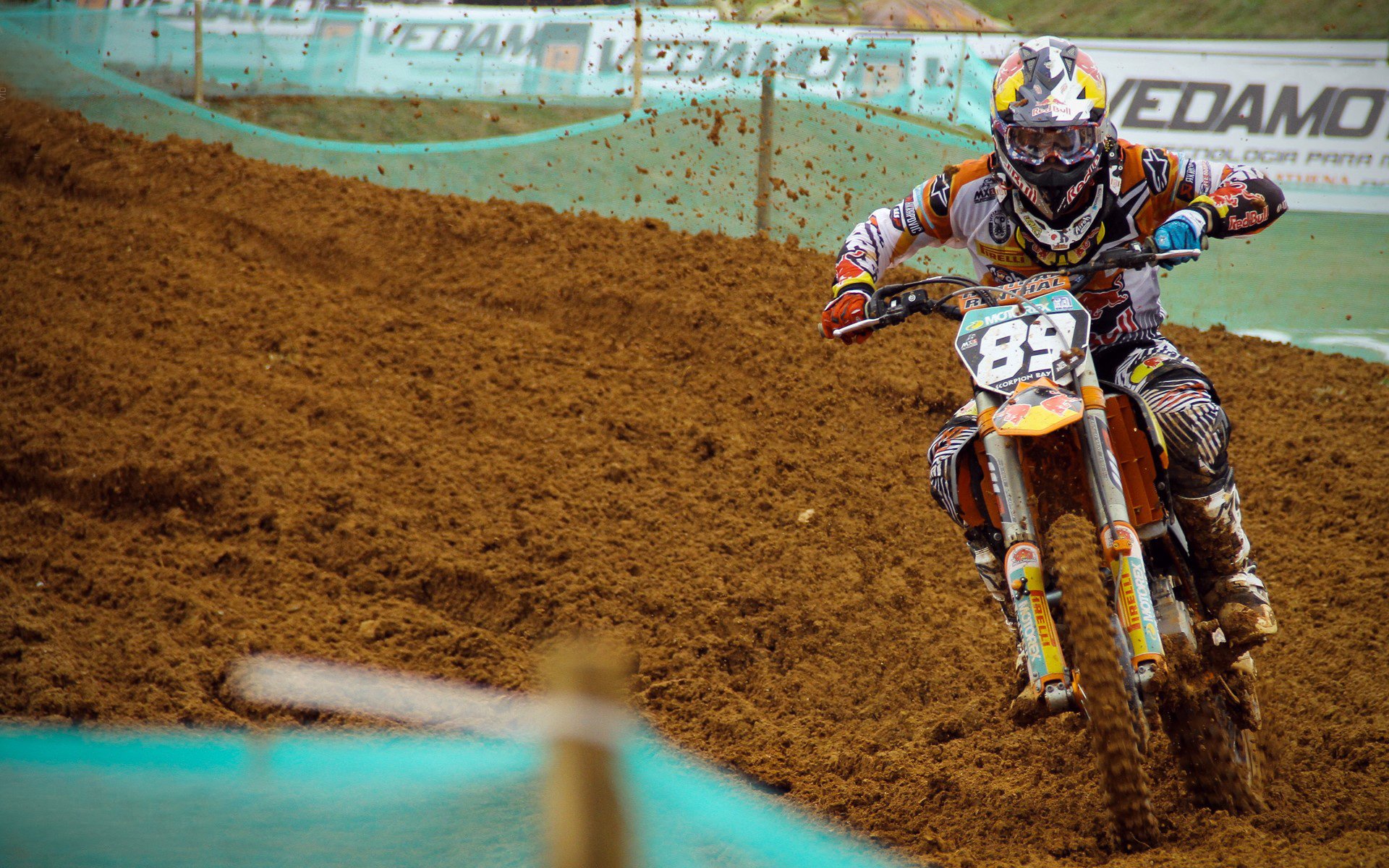 福登用数据爆炸诠释现代中场，当几内亚与希腊的假设对决照进现实