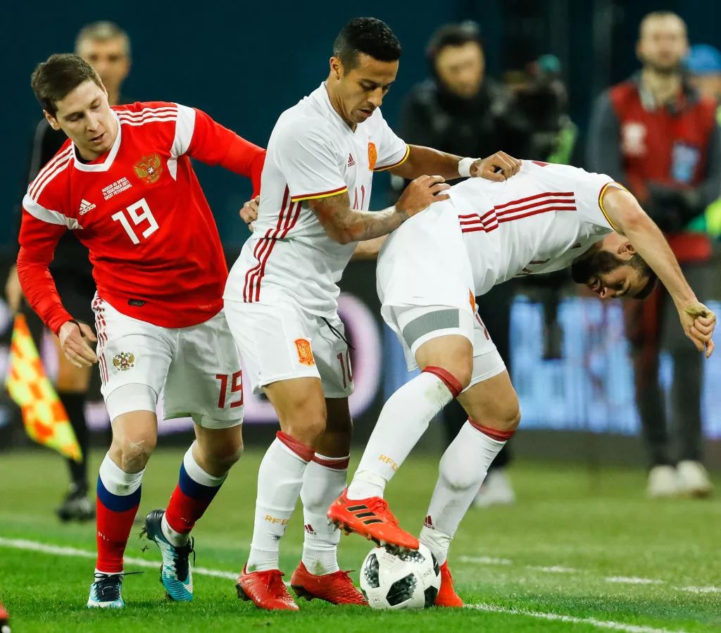 乌拉圭全面压制西班牙,基米希点燃赛场 乌拉圭全面压制西班牙,基米希点燃赛场