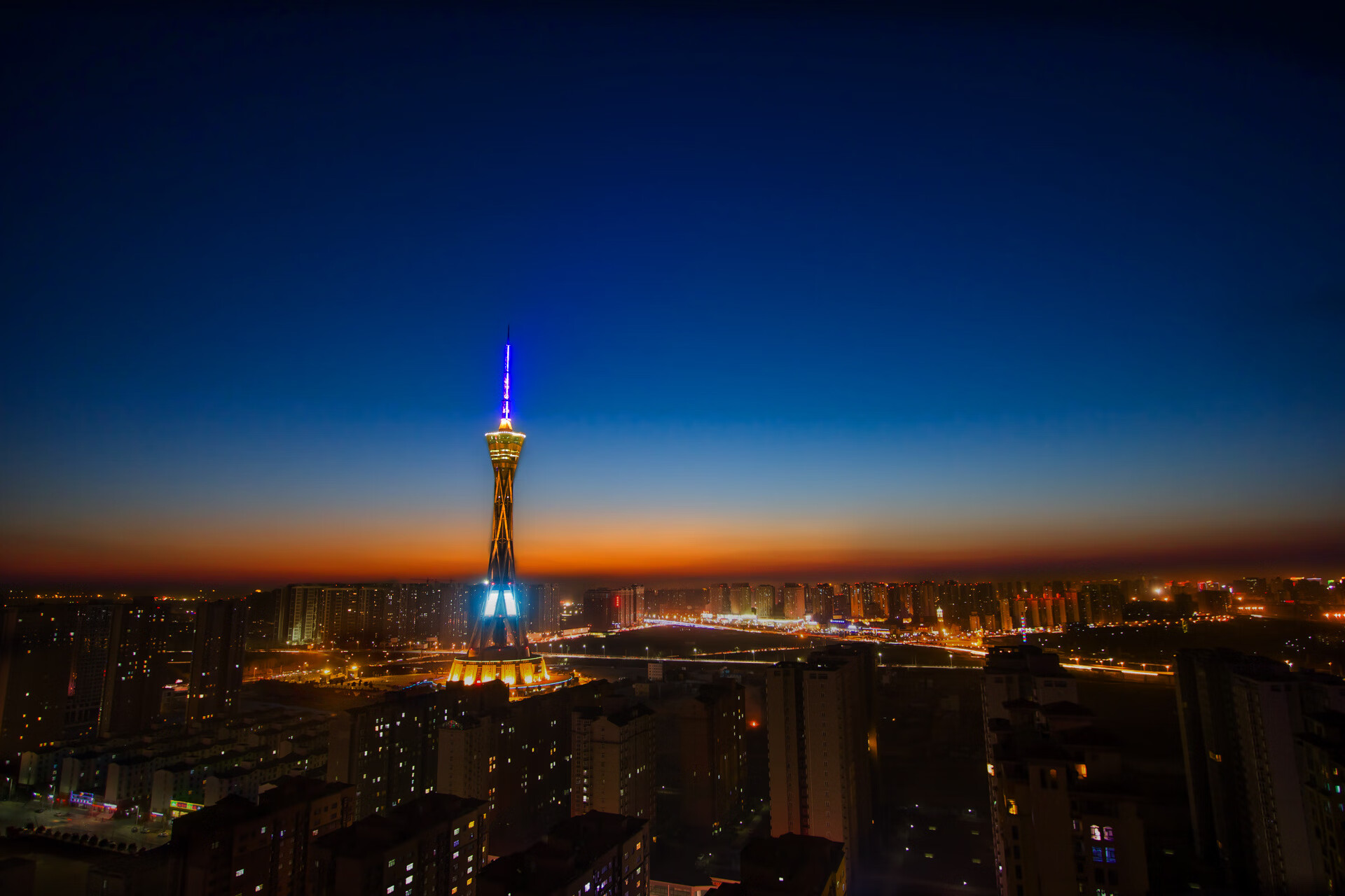 开云体育官网-足球世界的双重奏，土耳其碾压阿根廷，阿圭罗德甲争冠战主宰赛场