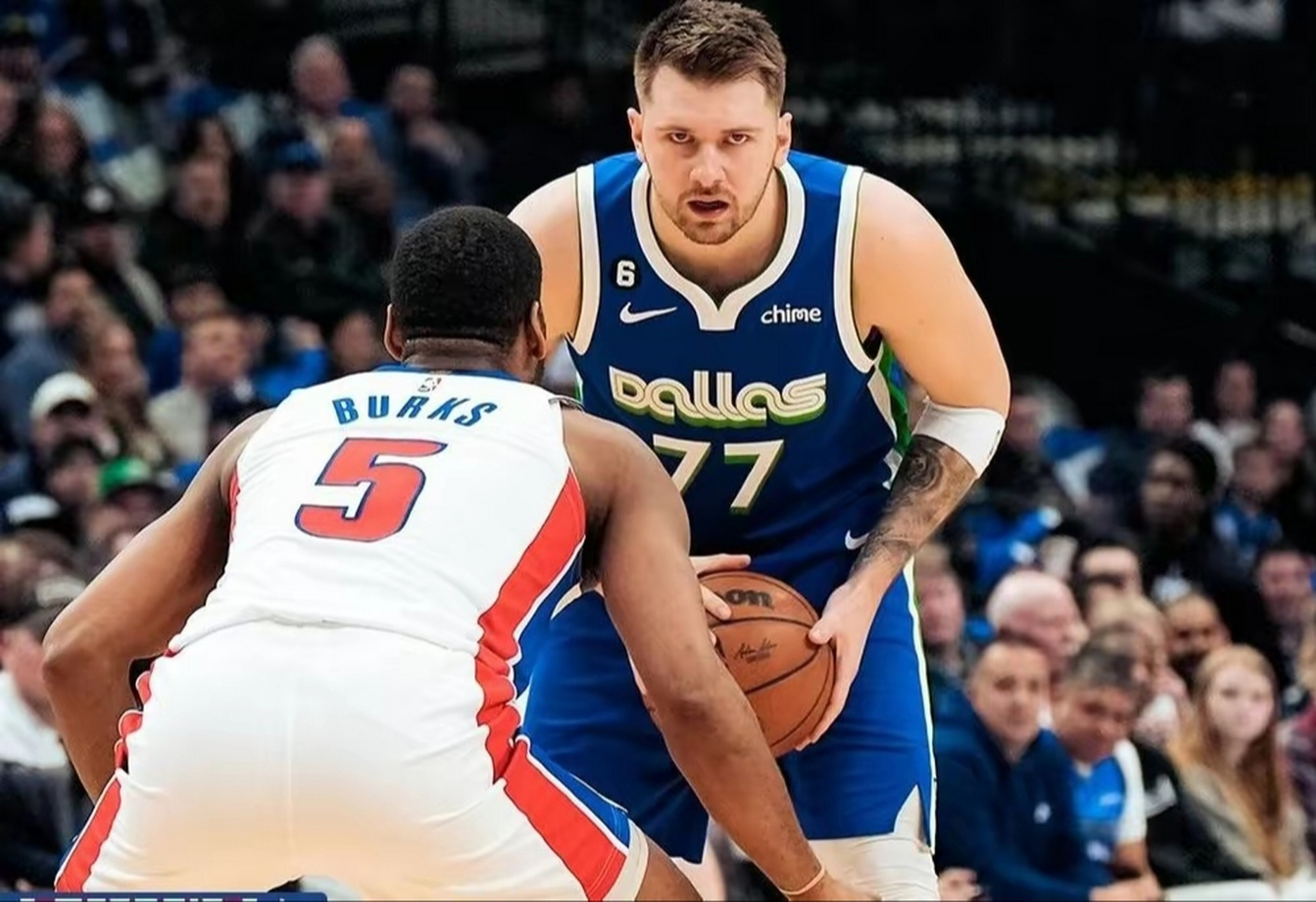 开云体育官网-东决关键战焦点战，独行侠险胜活塞