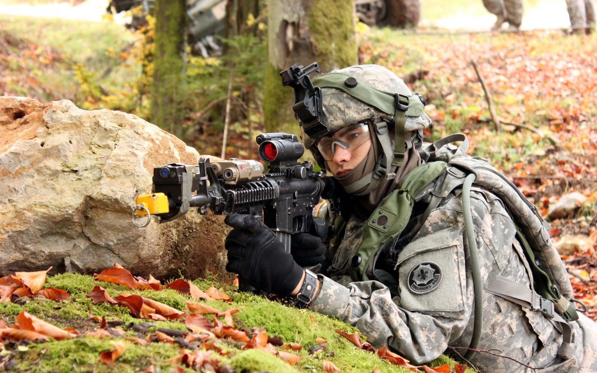 西部鏖战与末节神话,鹈鹕铁血破日,哈利伯顿书写接管艺术