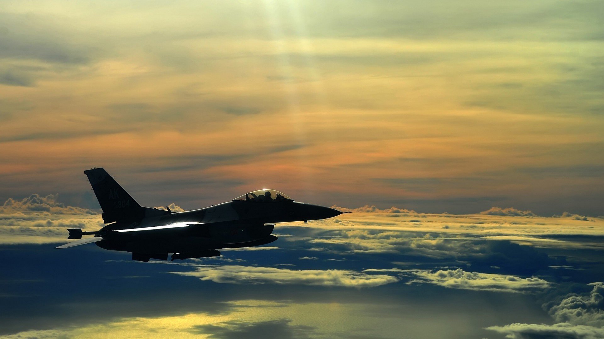 意甲焦点战之夜,贝恩关键战不手软,英雄时刻照亮圣西罗