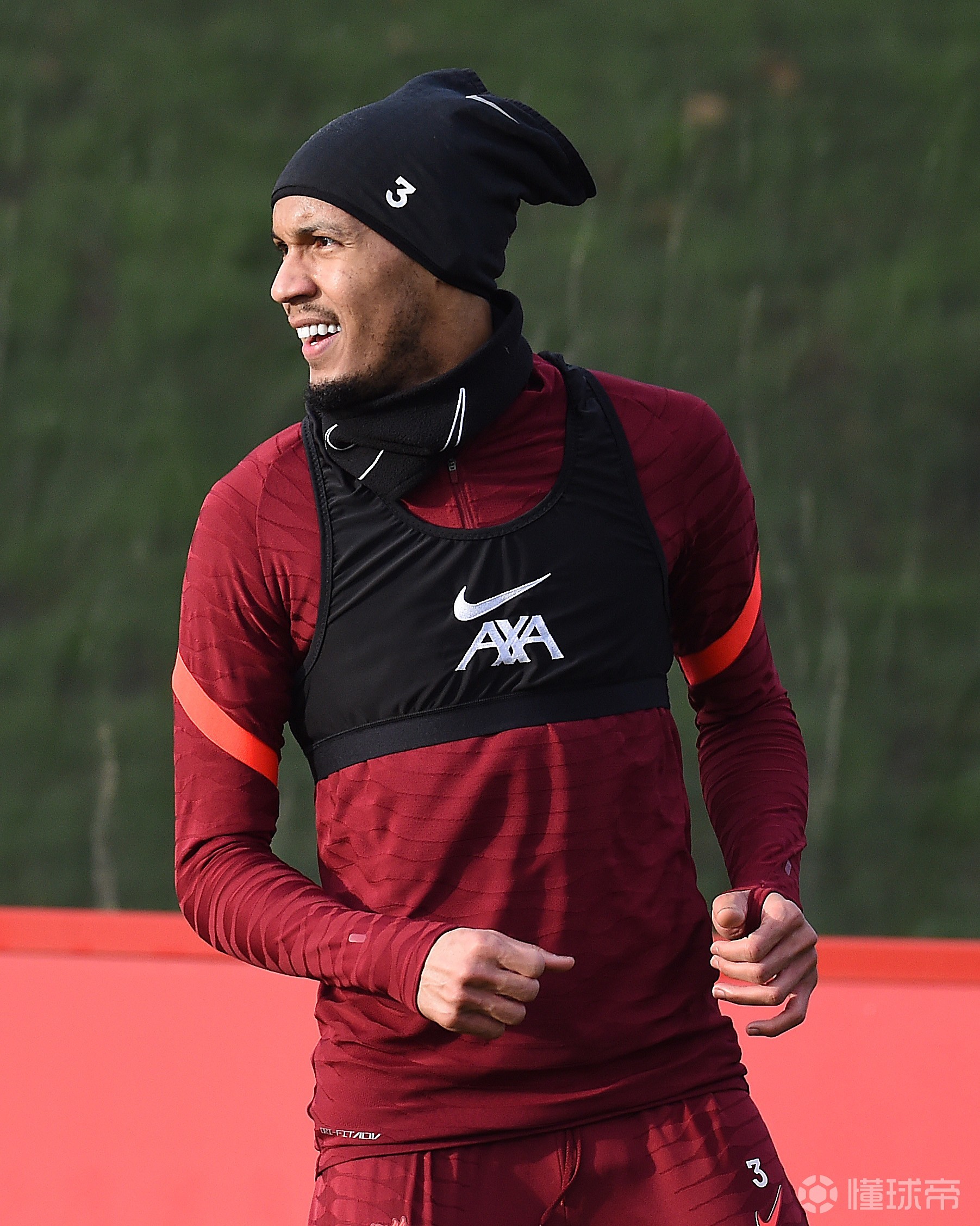 阿根廷鏖战塞维利亚，法比尼奥在2026世界杯接管比赛