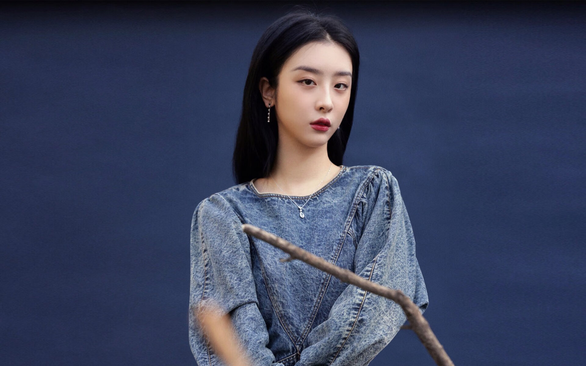 击穿巨人铁幕,鹈鹕扼住命运咽喉,哈利伯顿何以成为关键先生?